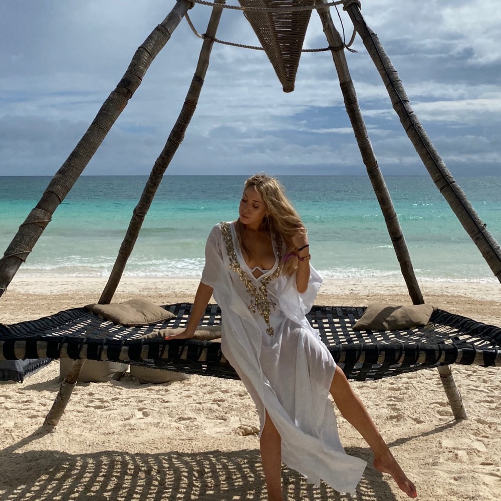 Meet your Posher, Liz